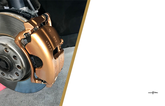 ブレーキキャリパー塗装